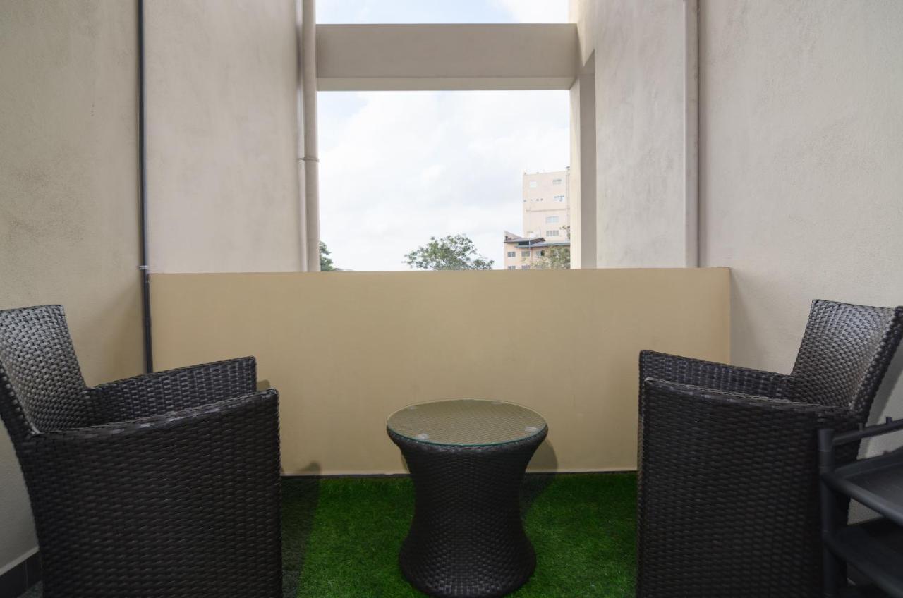 The Luxury Nest Apartment Maharagama Exterior photo
