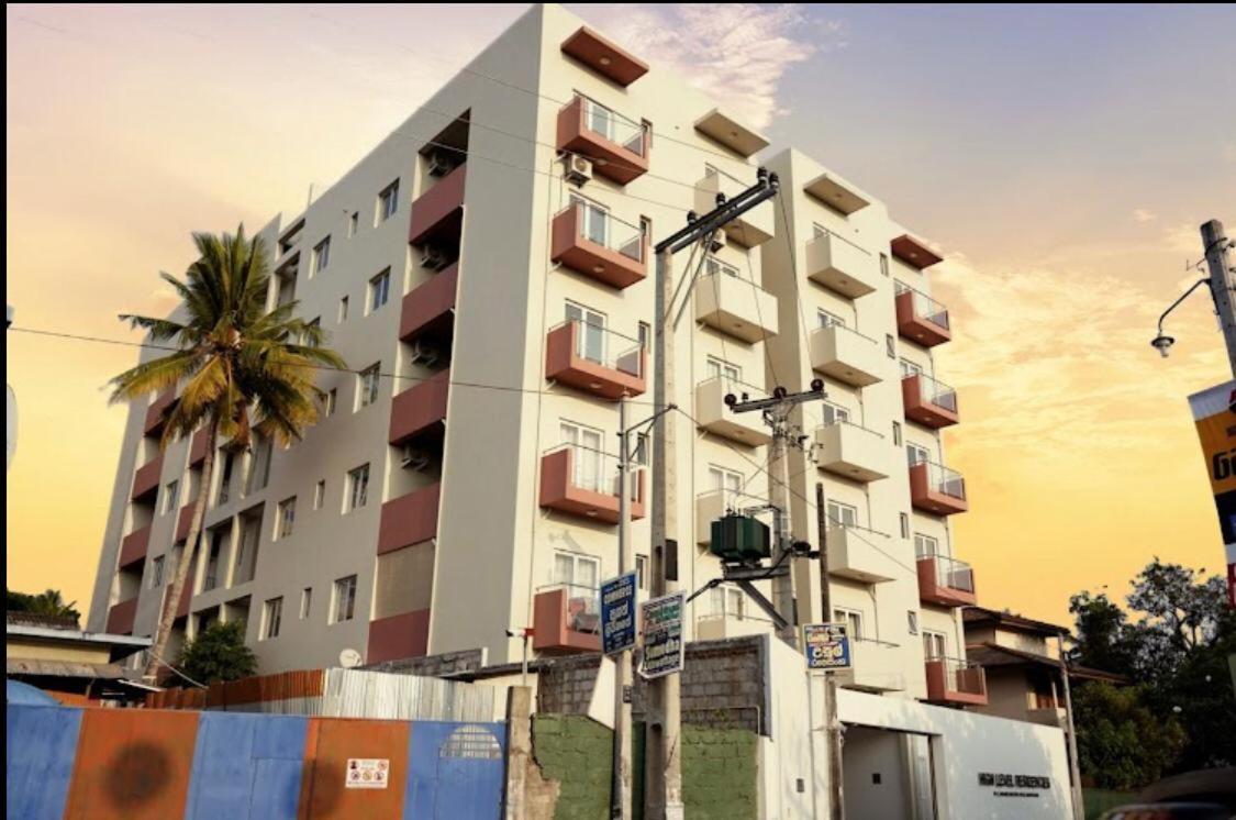 The Luxury Nest Apartment Maharagama Exterior photo